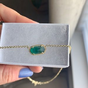 Kendra Scott necklace